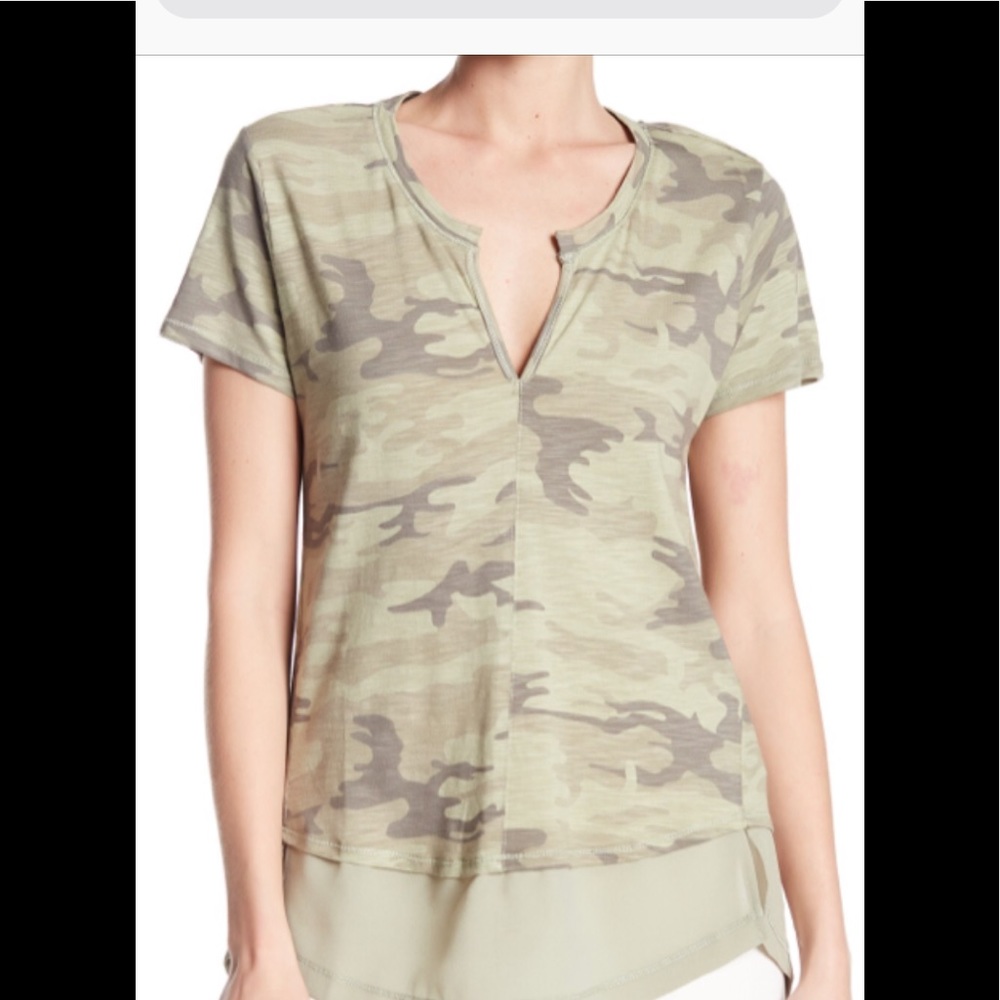 Sanctuary short sleeve camo tee, Medium